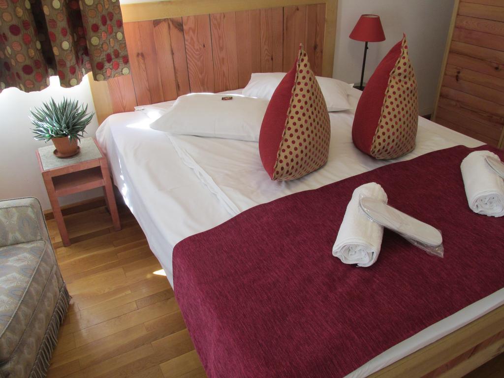 Villa Ermitage Buşteni Rum bild